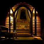 Glamping - York Holiday & Cycle Stop