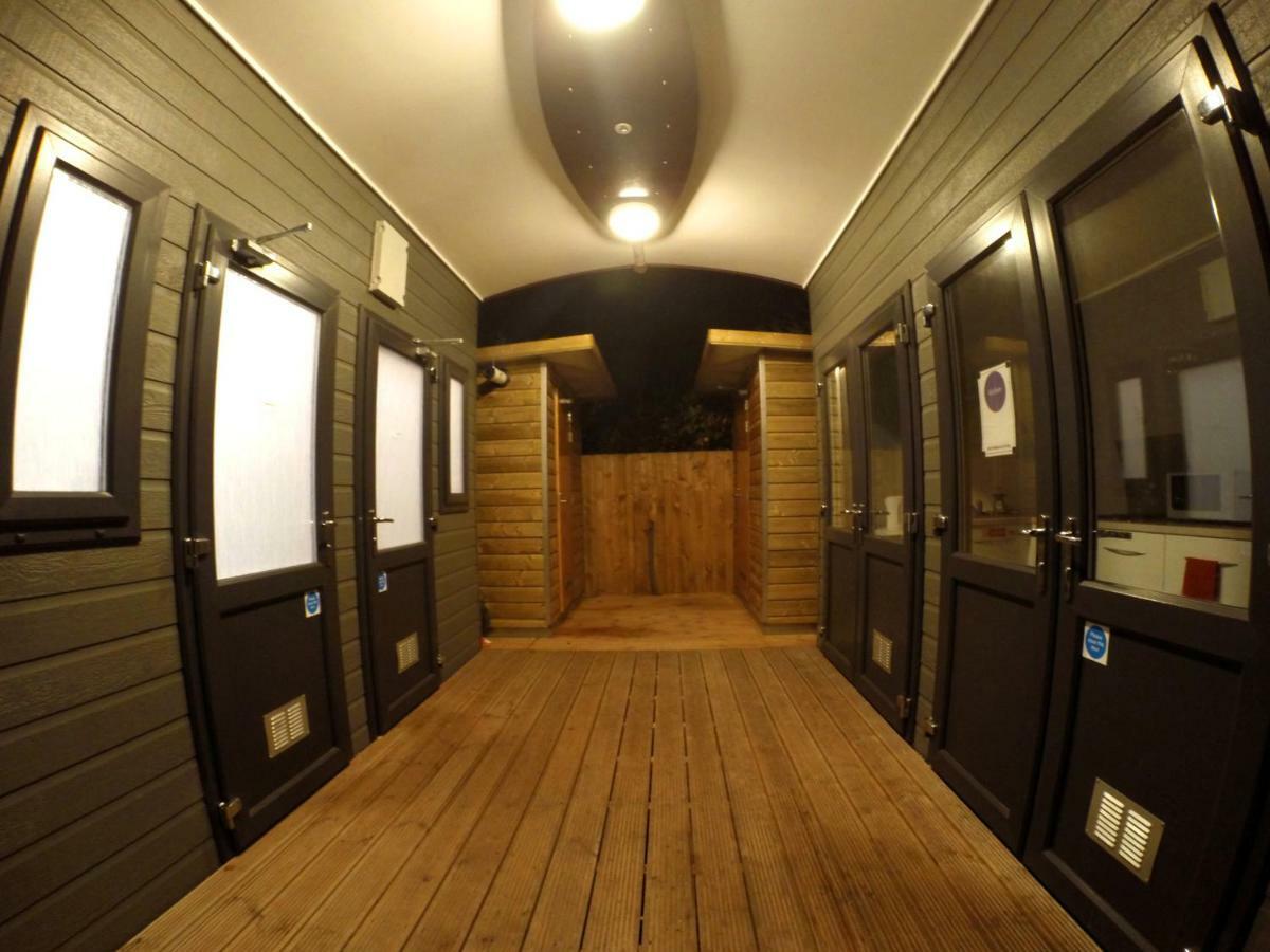 Glamping - & Cycle Stop Holiday home *